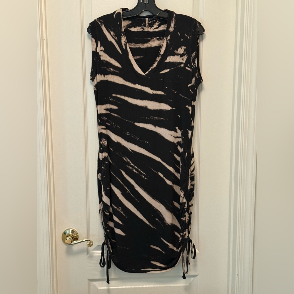 PETE Black and Cream Midi Dress